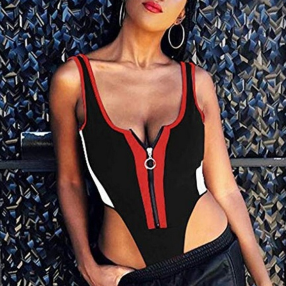 GOKATOSAU Tops - ✨ Sexy Deep Scoop Neck Front Zip Triangle Bodysuit